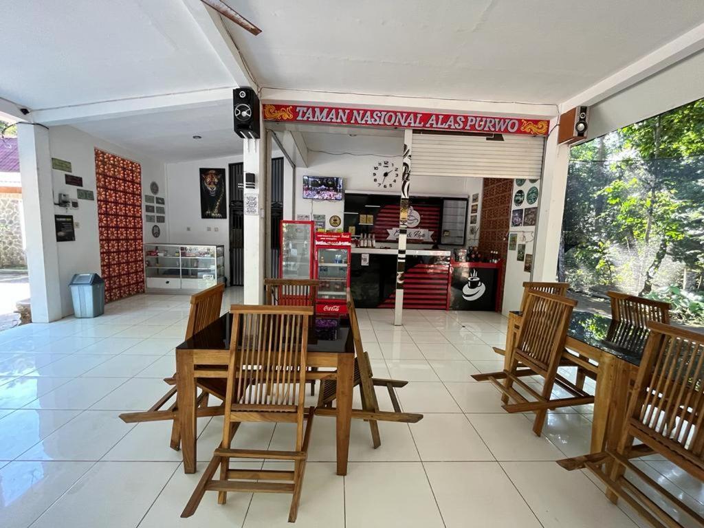 Capital O 92612 Penginapan D'Alas Purwo & Beachnearpadang Savana Sadengan Banyuwangi  Exteriér fotografie